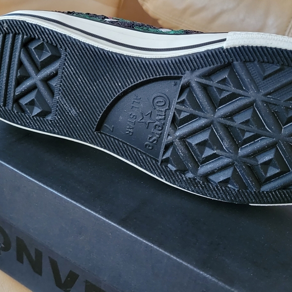 Chuck Taylor 70 HI Sneakers - Picture 4 of 4